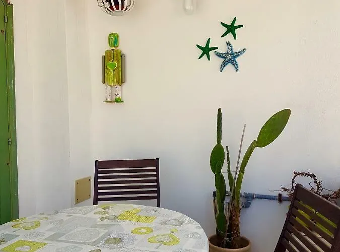 ゲストハウス Dimora La Nicchia