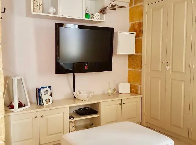 Dimora La Nicchia ゲストハウス ポリニャーノ・ア・マーレ